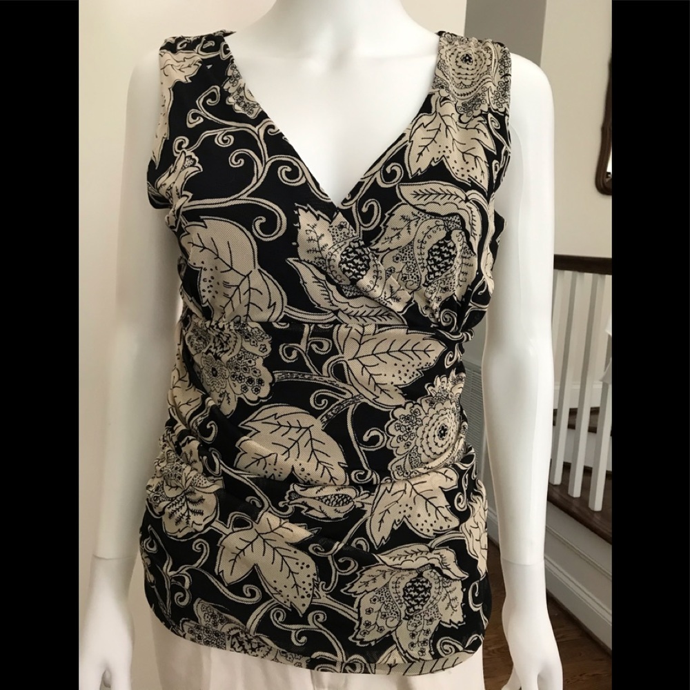Vneck top